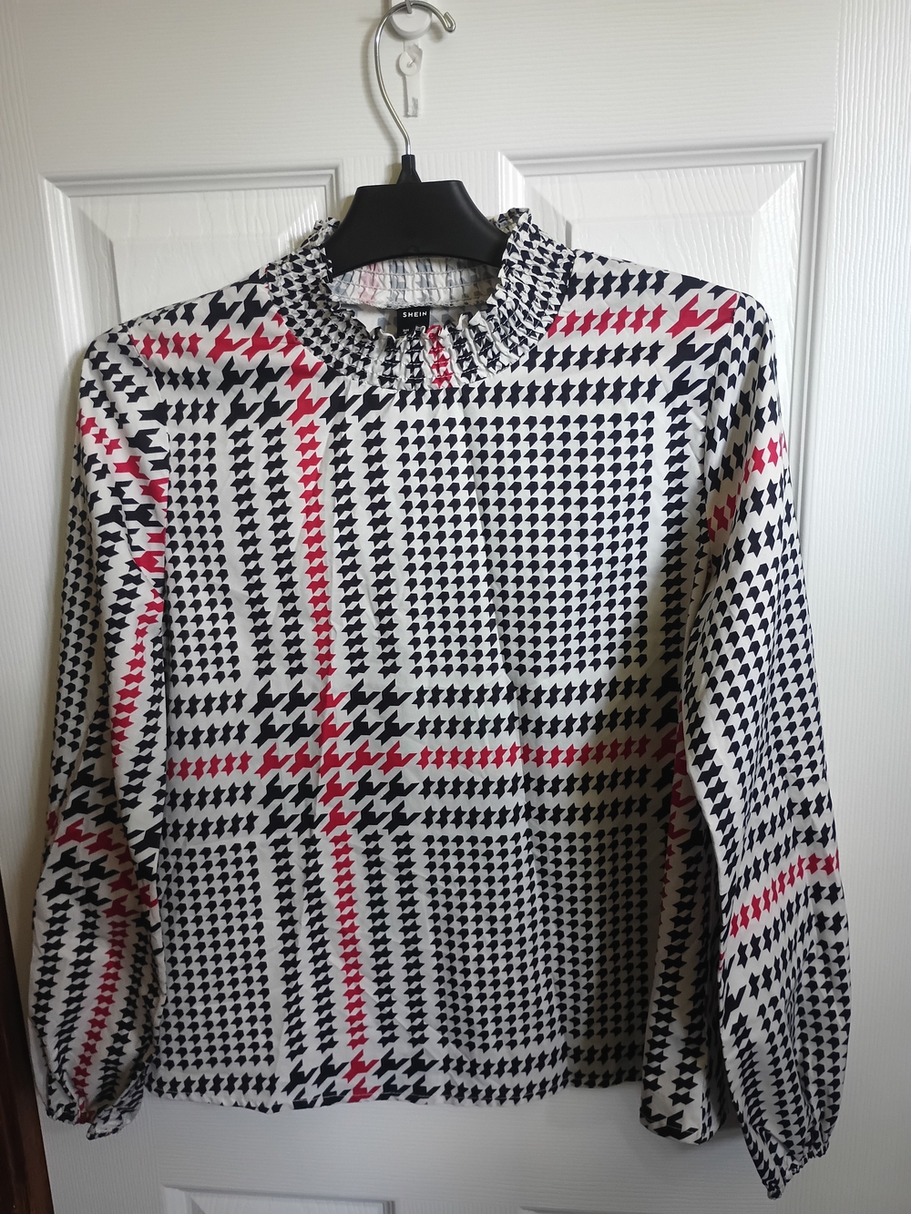 SHEIN Houndstooth Long Sleeve Blouse